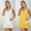 Kit com 2 vestidos femininos elegantes em tecido Duna, com alça ajustável e barra em camadas. Conforto, estilo e ótimo custo-benefício.
